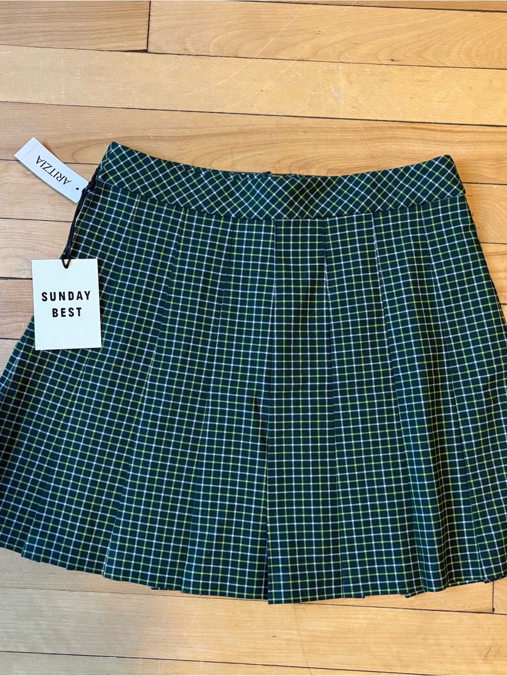 Olive green and yellow plaid pleated mini skirt - Aritzia Summer Fridays NWT
